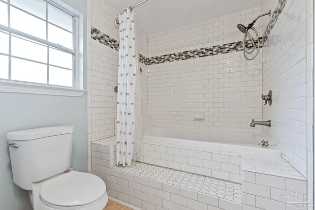 $519,000 | 2975 Corsair Drive, Pensacola, FL 32507