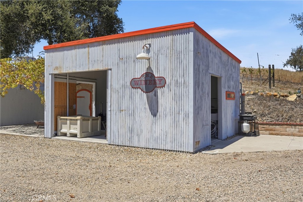 9875 Suey Creek Road Santa Maria, CA 93454 - Photo 50 of 72