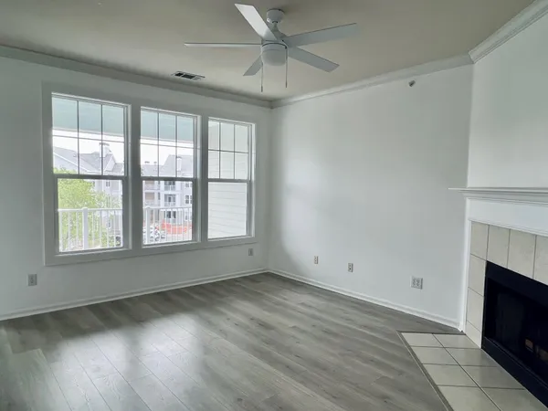 $2,200 | 130 River Landing Drive, Unit 10302, Daniel Island, SC 29492