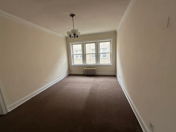 $1,200 | 2146 Gunderson Avenue, Unit 335, Berwyn, IL 60402