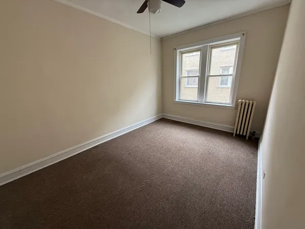 $1,200 | 2146 Gunderson Avenue, Unit 335, Berwyn, IL 60402