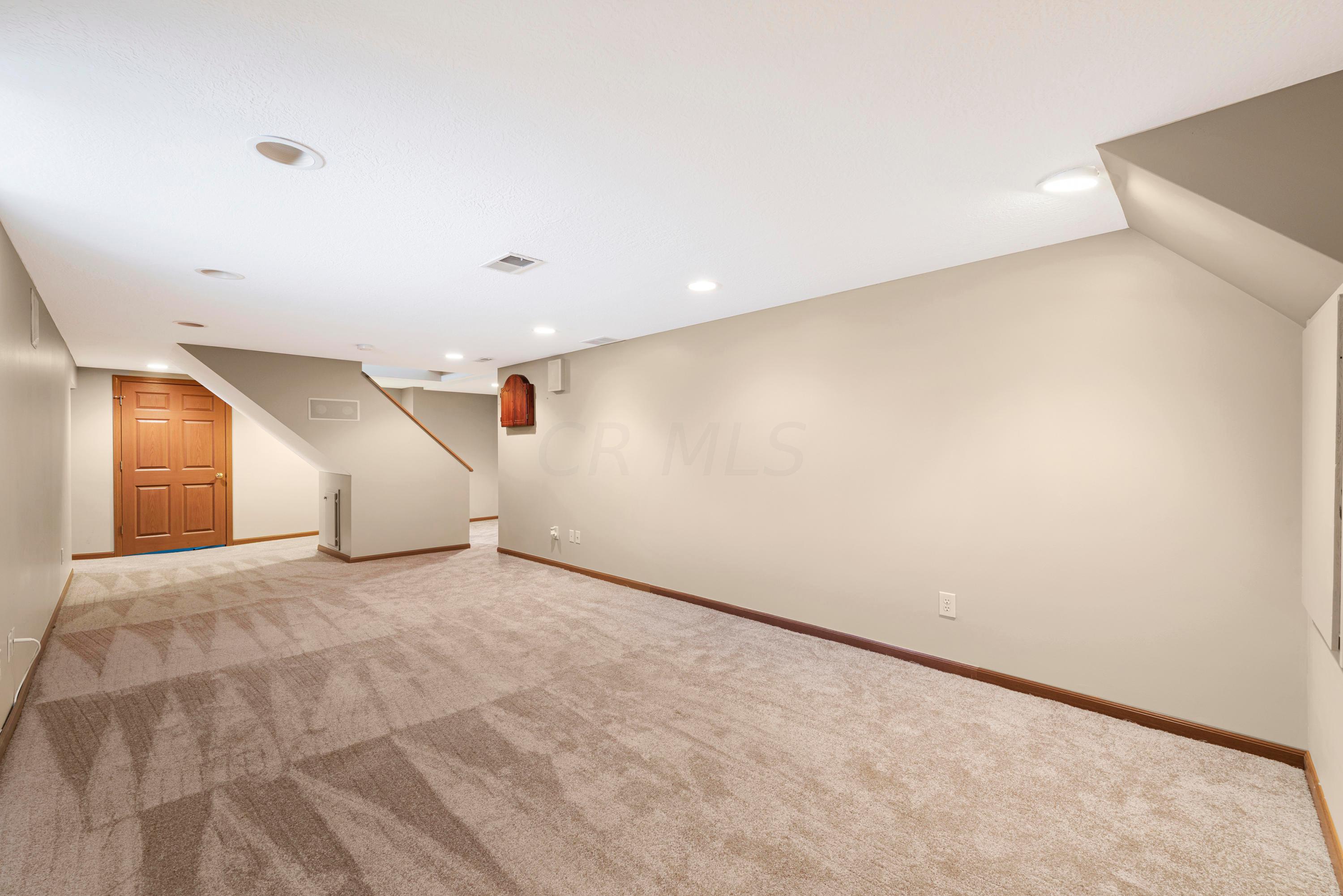 2737 Shrewsbury Road Columbus, OH 43221 - Photo 26 of 33