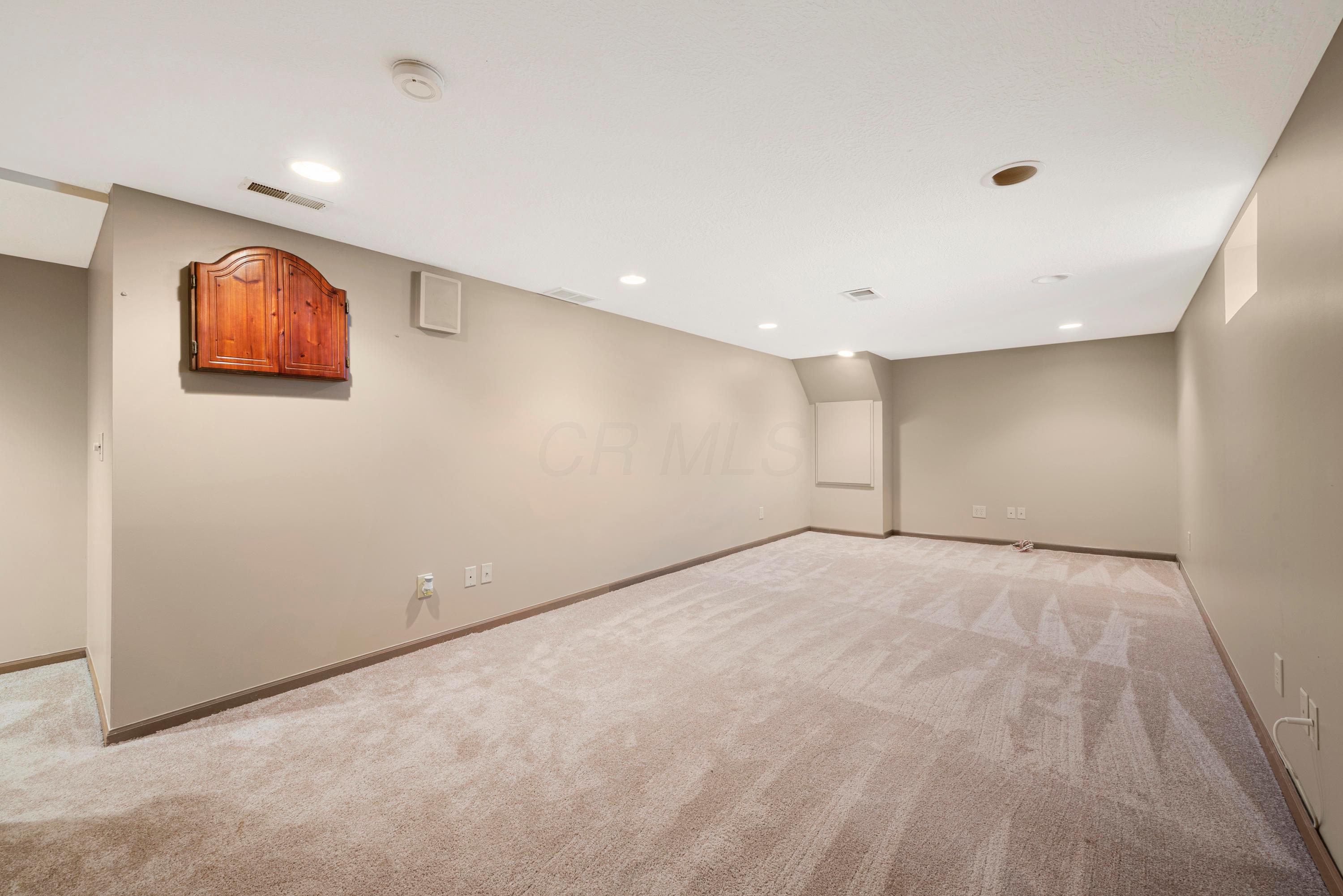 2737 Shrewsbury Road Columbus, OH 43221 - Photo 27 of 33