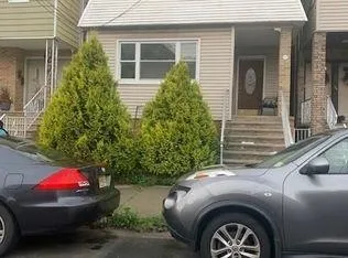 $2,200 | 124 West 15th Street, Unit 1, Bayonne, NJ 07002