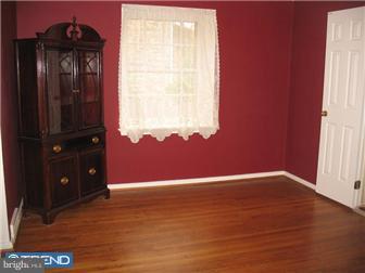417 Maplewood Road Springfield, PA 19064 - Photo 4 of 12 Dining Room