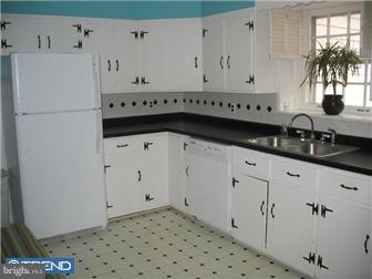 417 Maplewood Road Springfield, PA 19064 - Photo 8 of 12 Kitchen