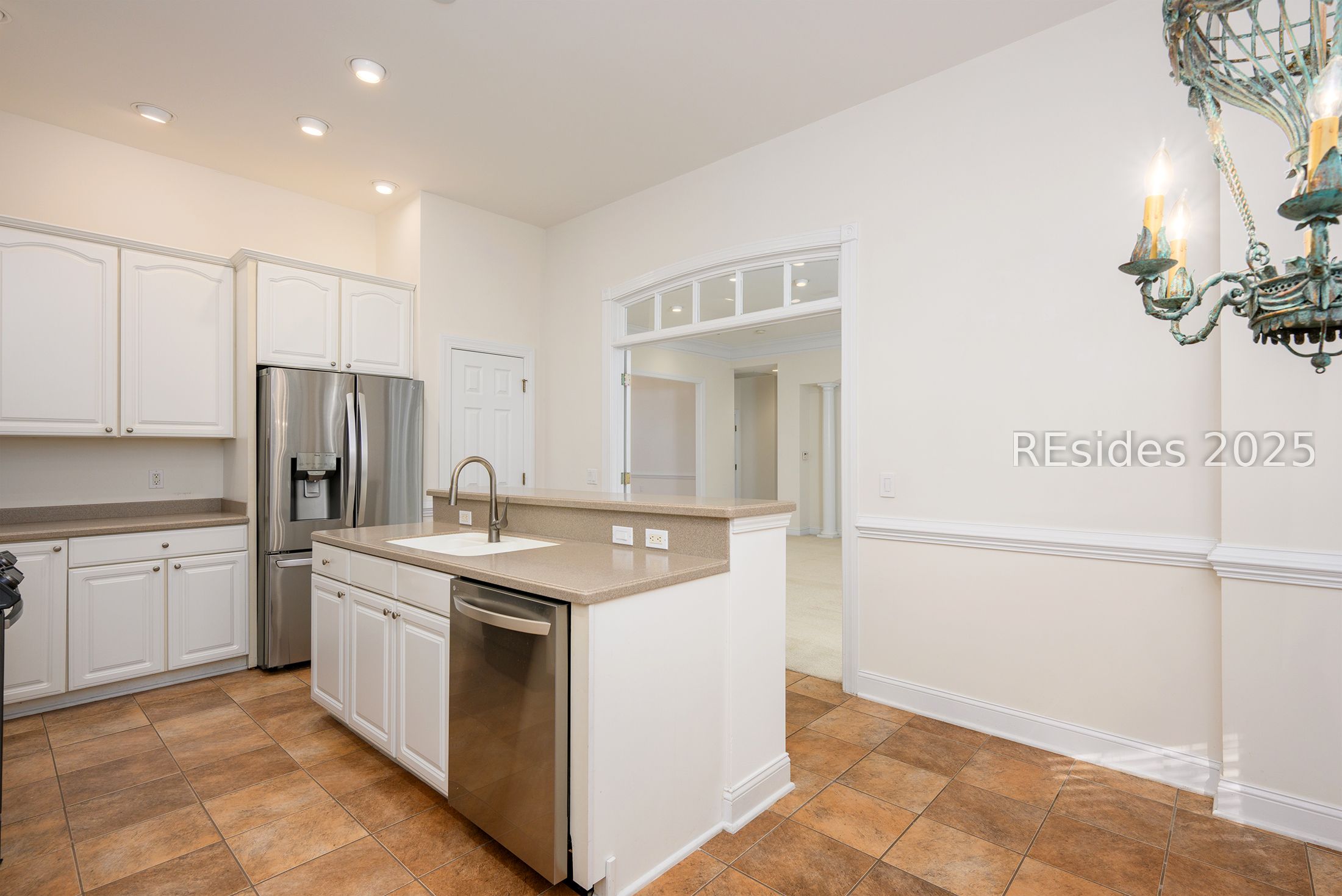 7 Crescent Circle Bluffton, SC 29910 - Photo 13 of 53 Nice kitchen with island seating.
