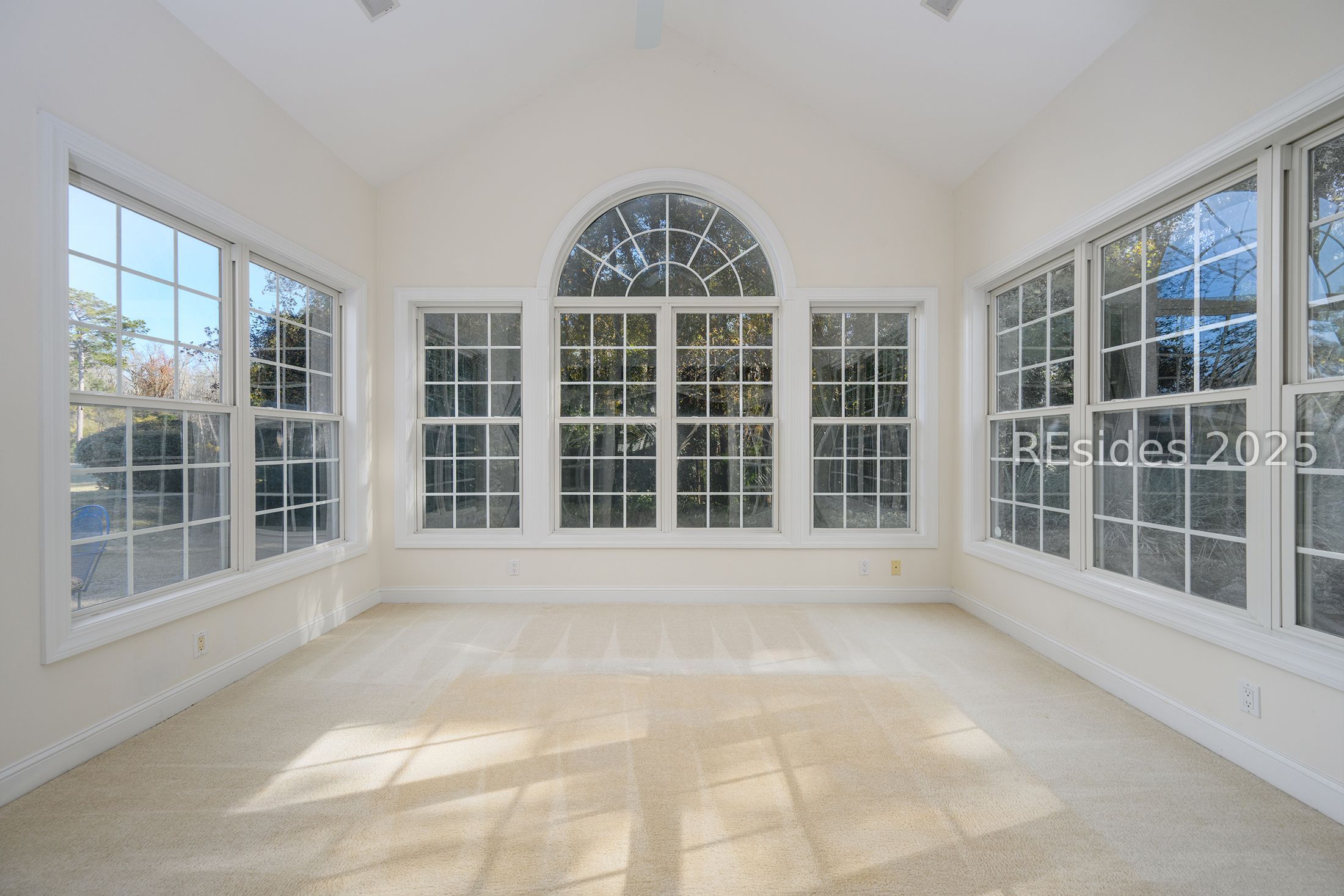 7 Crescent Circle Bluffton, SC 29910 - Photo 19 of 53 Vaulted Sunroom with lots of wndws.