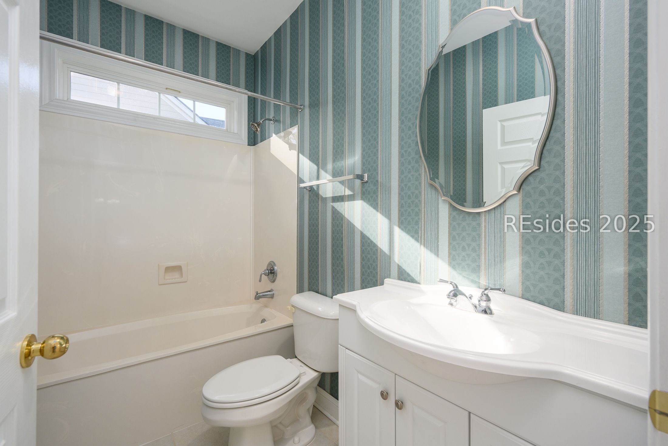 7 Crescent Circle Bluffton, SC 29910 - Photo 34 of 53 Main bath has wide vanity.