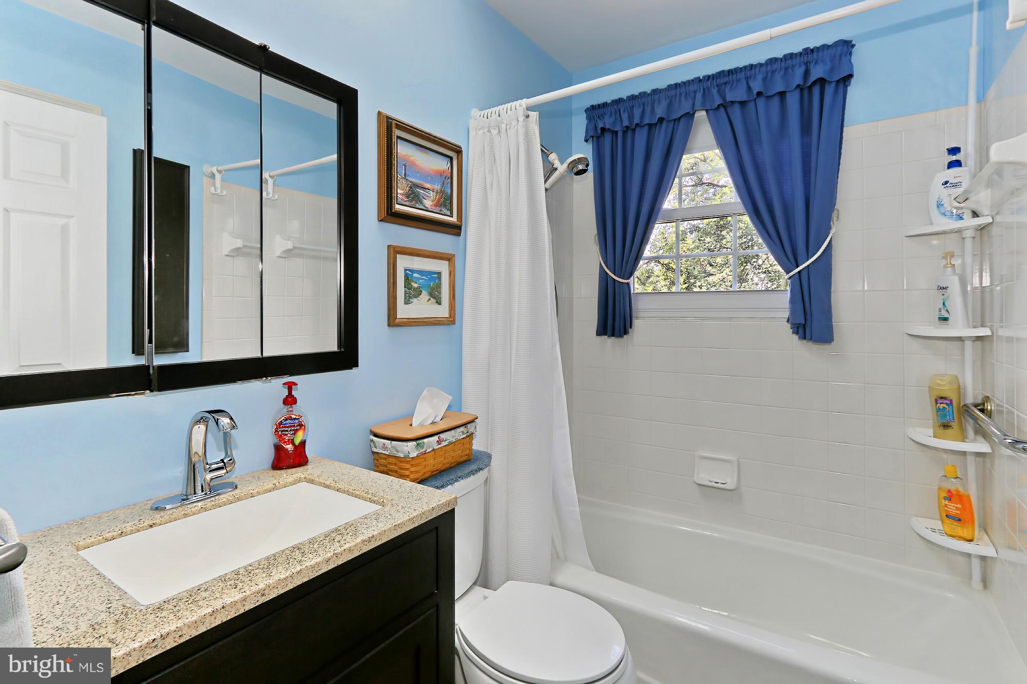7303 Inzer Street Springfield, VA 22151 - Photo 15 of 30 Bath