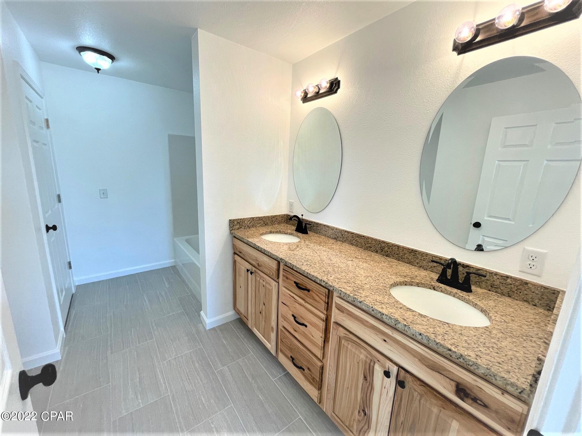 2138 Aaron Avenue Grand Ridge, FL 32442 - Photo 24 of 48 Gallery Image 24