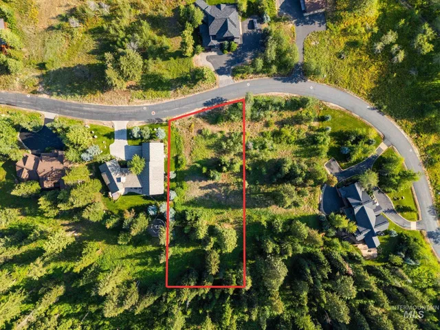 $650,000 | 459 Discovery Drive, Cascade, ID 83611