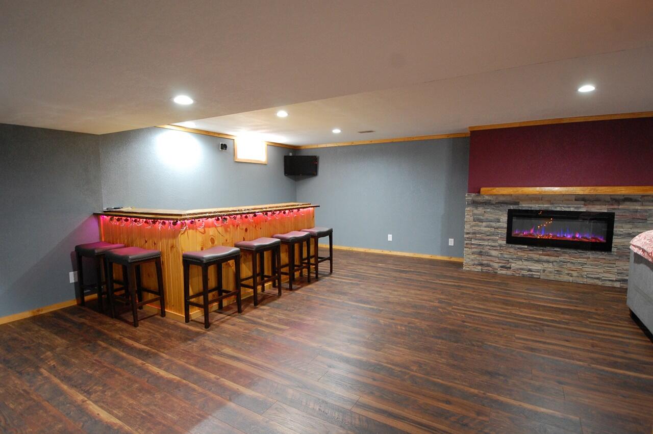 8760 Rambling Way Canadian Lakes, MI 49346 - Photo 11 of 28 12 Bar