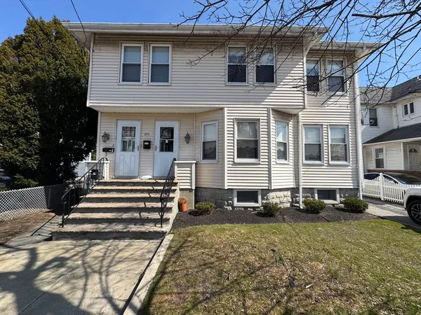 $2,750 | 271 Park Street, Unit 1, Medford, MA 02155