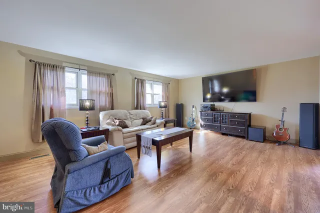 $409,800 | 20 Peacemaker Drive, Parkesburg, PA 19365