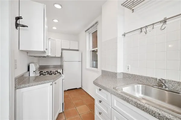 $299,000 | 3159 Beechwood Boulevard, Pittsburgh, PA 15217