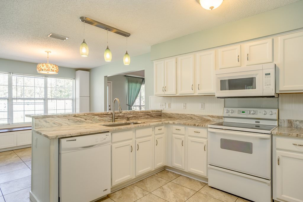 9099 Brookshire Loop Daphne, AL 36526 - Photo 9 of 21