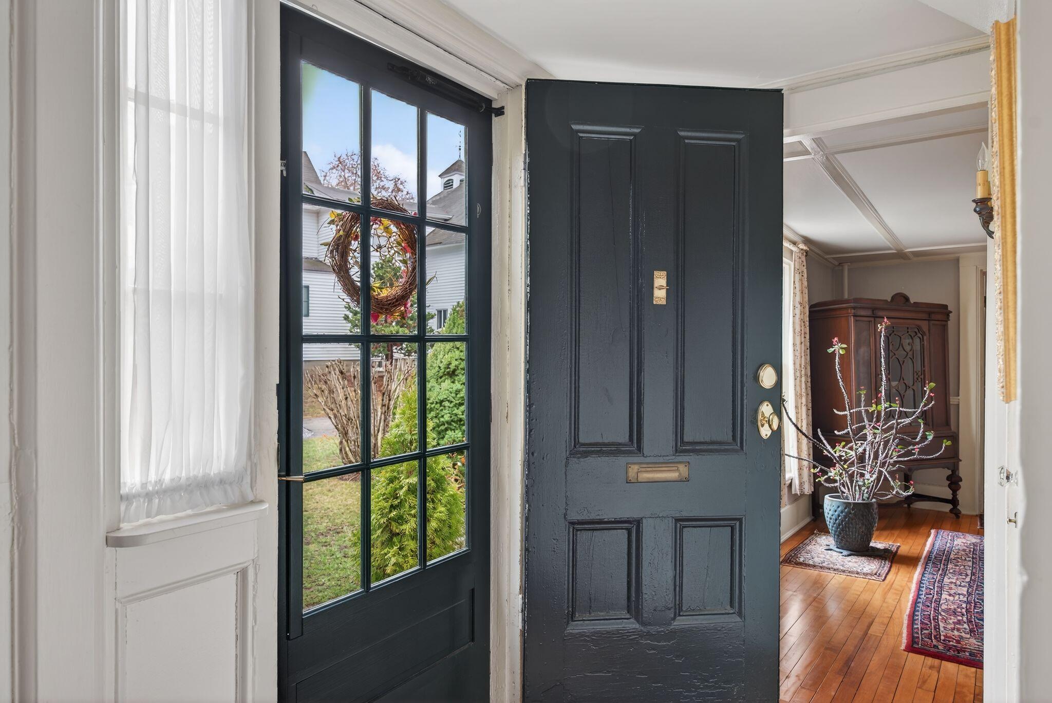 9 Summer Street Kennebunk, ME 04043 - Photo 5 of 38 9 Summer Street