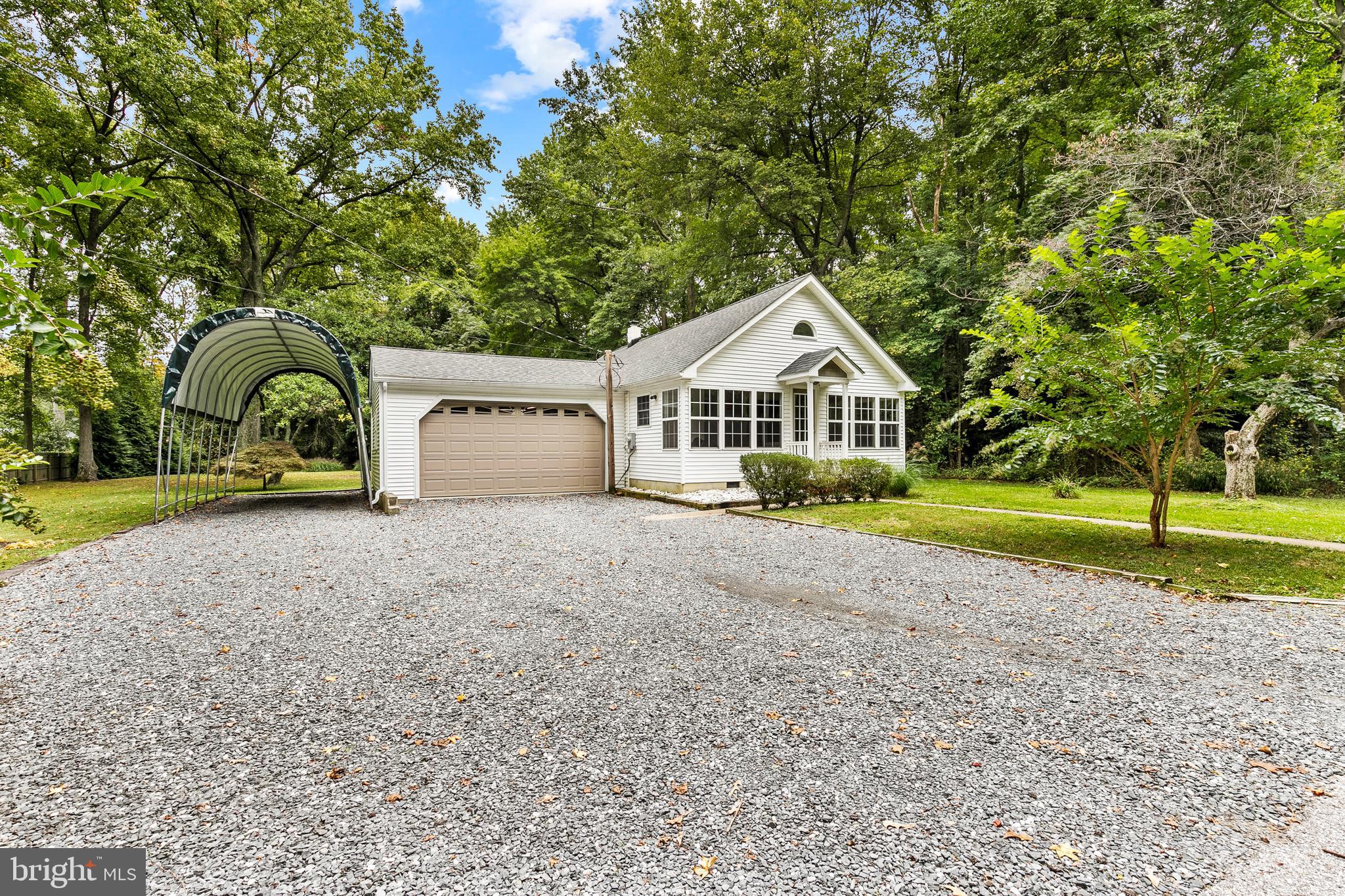 8307 Dock Road Pasadena, MD 21122 - Photo 4 of 30 Gallery Image 4