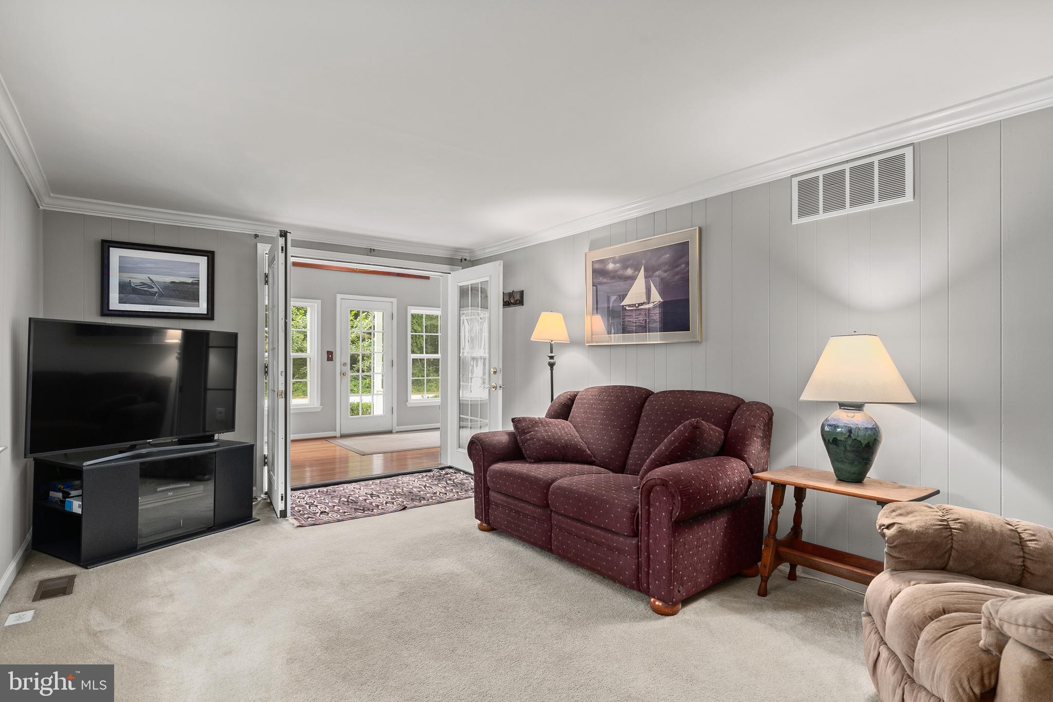 8307 Dock Road Pasadena, MD 21122 - Photo 9 of 30 Gallery Image 9
