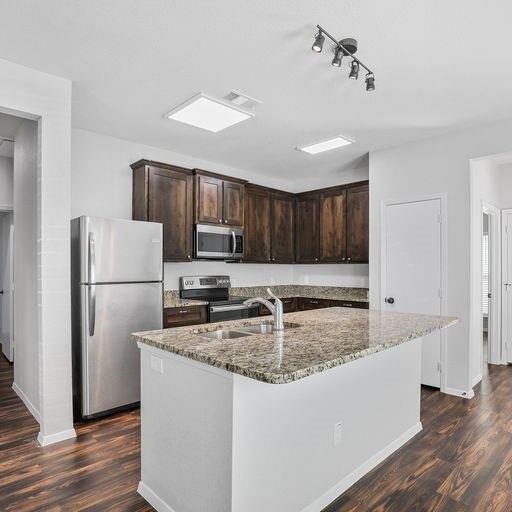 820 Rose Street, Unit B Denton, TX 76209 - Photo 5 of 13