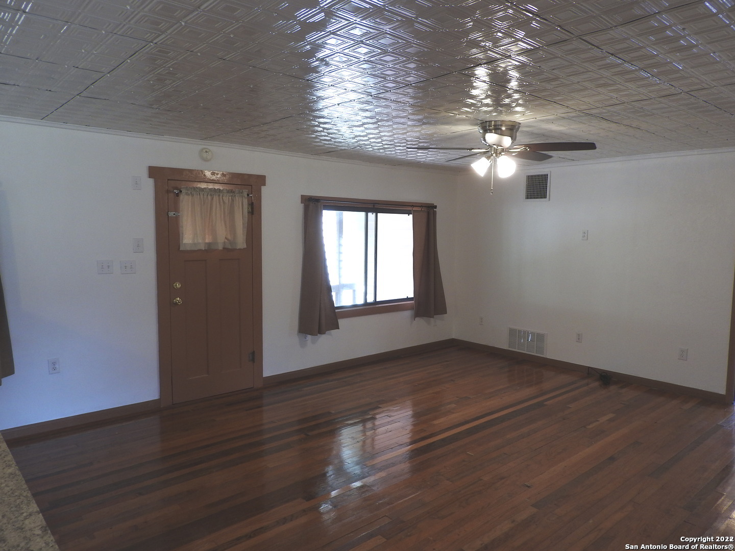 156 Diamond J Road South Pipe Creek, TX 78063 - Photo 2 of 36