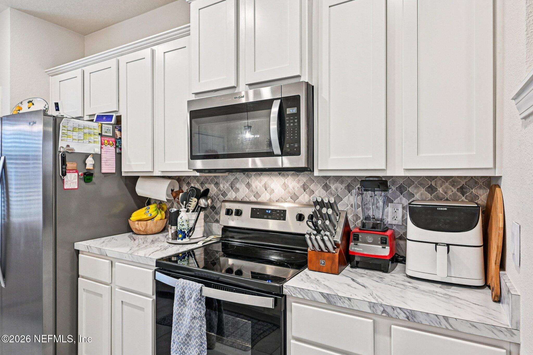 3994 Oak Mill Road Orange Park, FL 32065 - Photo 8 of 33 Tile backsplash