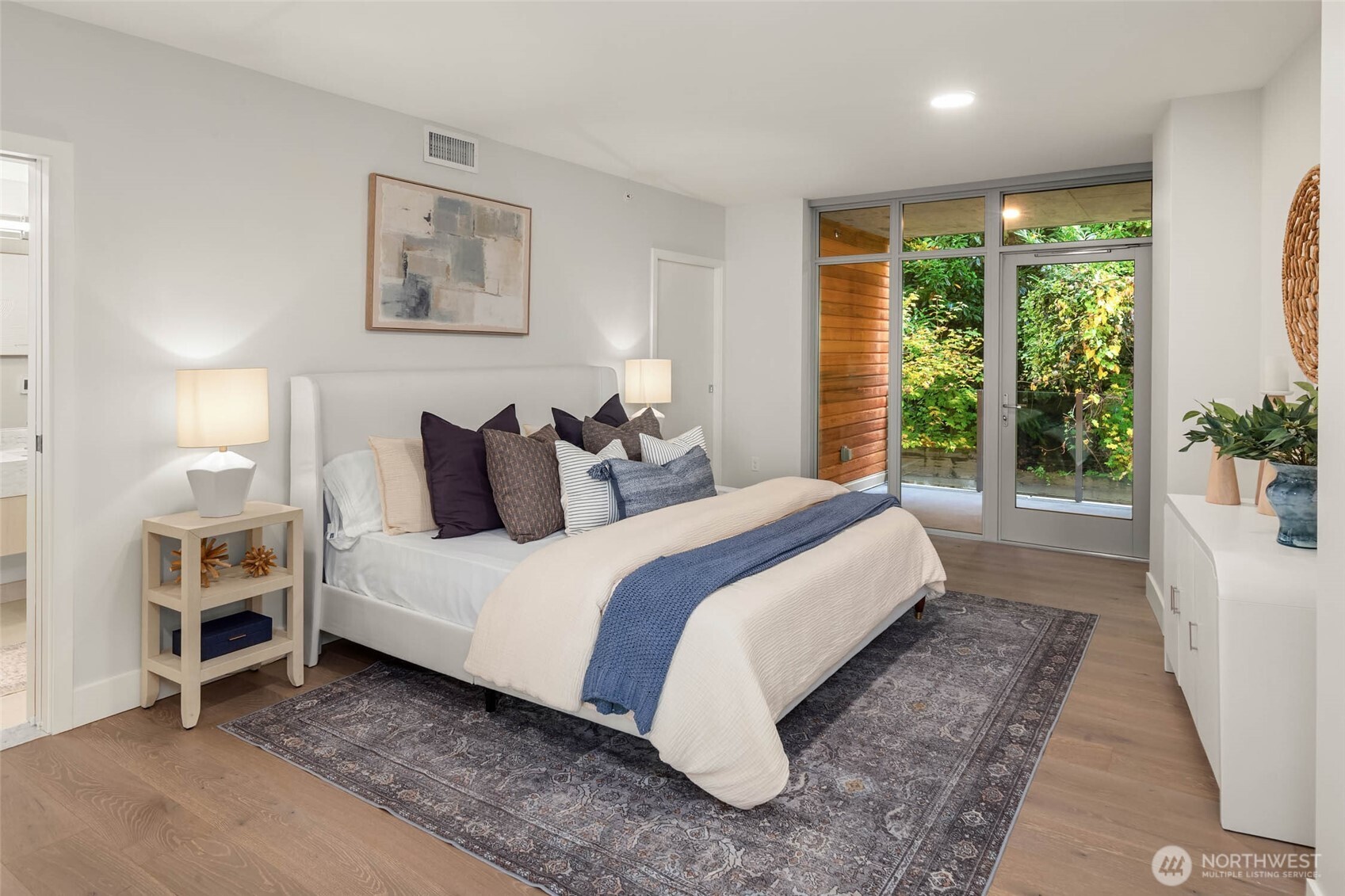 1250 Alki Avenue Southwest, Unit 2A Seattle, WA 98116 - Photo 17 of 40