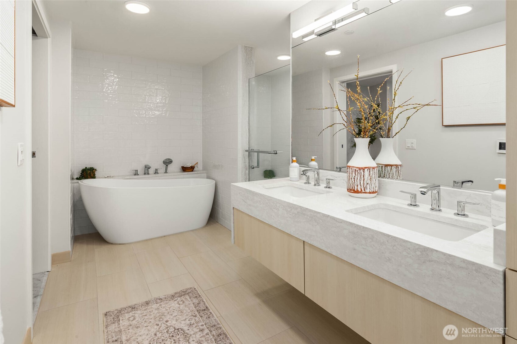 1250 Alki Avenue Southwest, Unit 2A Seattle, WA 98116 - Photo 22 of 40