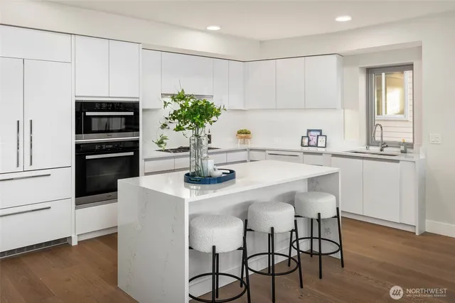 $2,699,000 | 1250 Alki Avenue Southwest, Unit 2A, Seattle, WA 98116