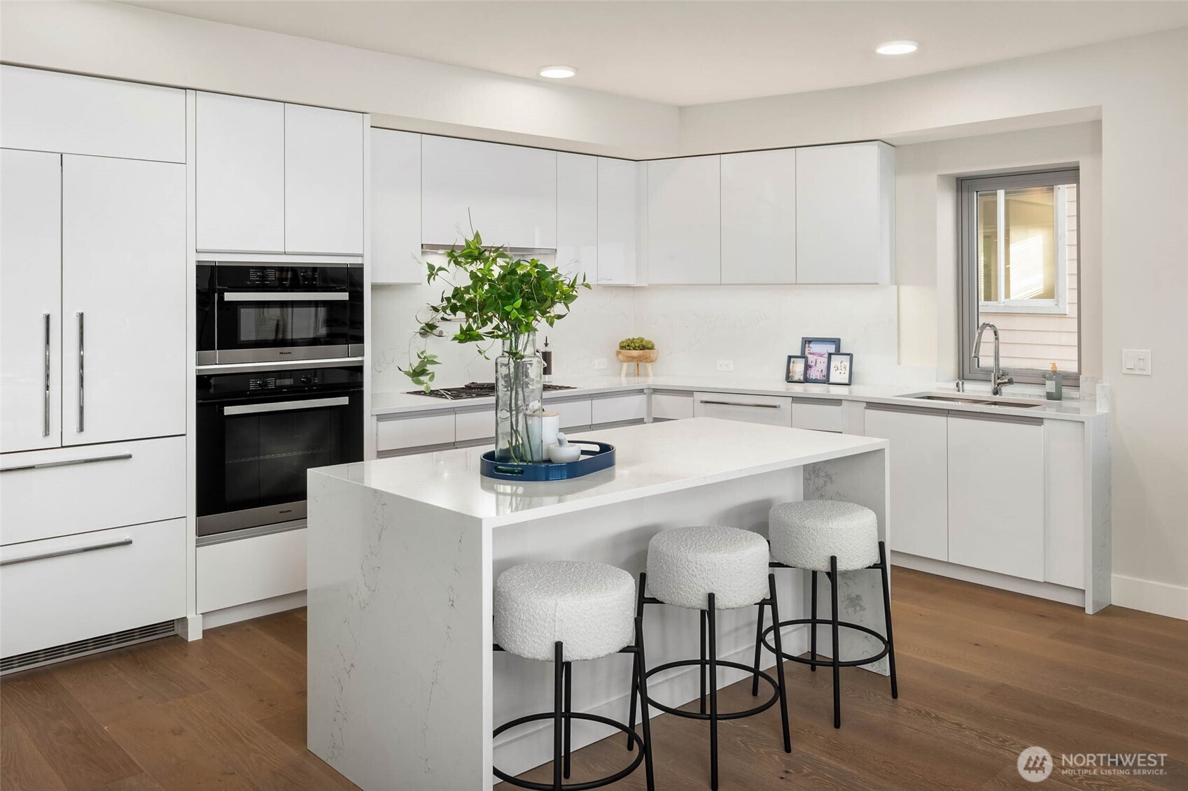 1250 Alki Avenue Southwest, Unit 2A Seattle, WA 98116 - Photo 10 of 40