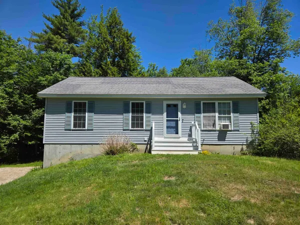 $379,900 | 17 Win-Wood Drive, Barnstead, NH 03225