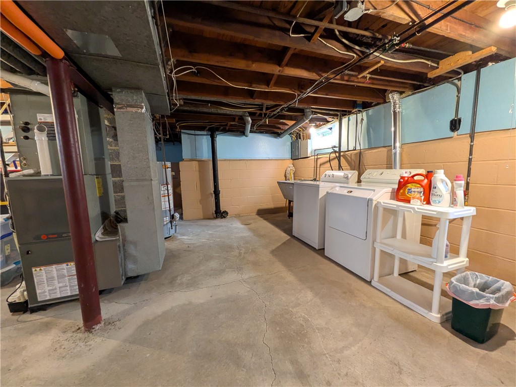 80 Southview Terrace Rochester, NY 14620 - Photo 28 of 33 Washer and Dryer are included