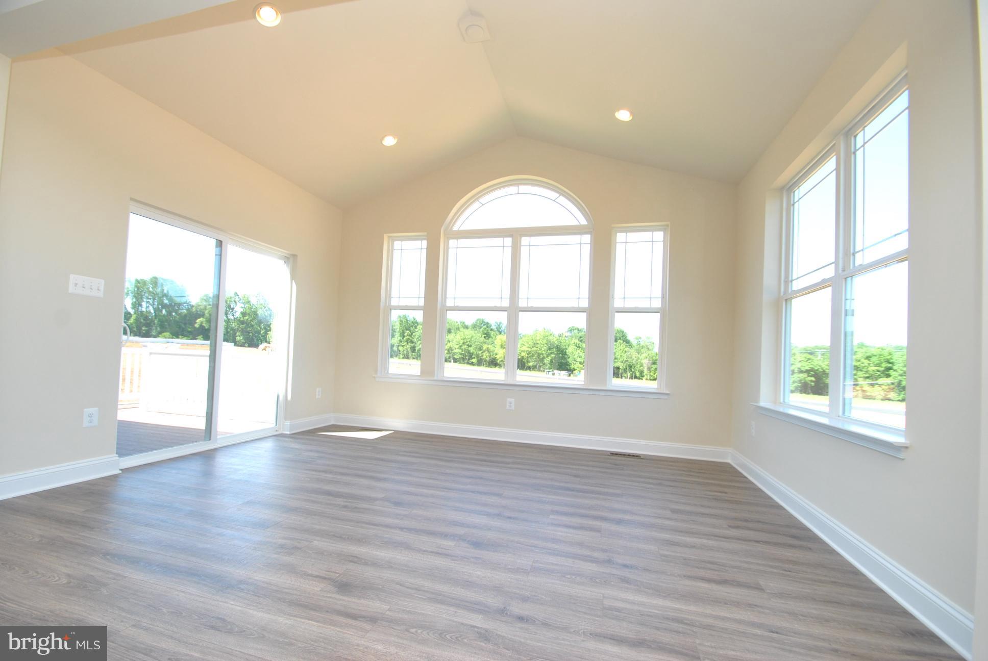 10 Arabella Way Fallston, MD 21047 - Photo 11 of 29 BREAKFAST / MORNING ROOM BUMPOUT