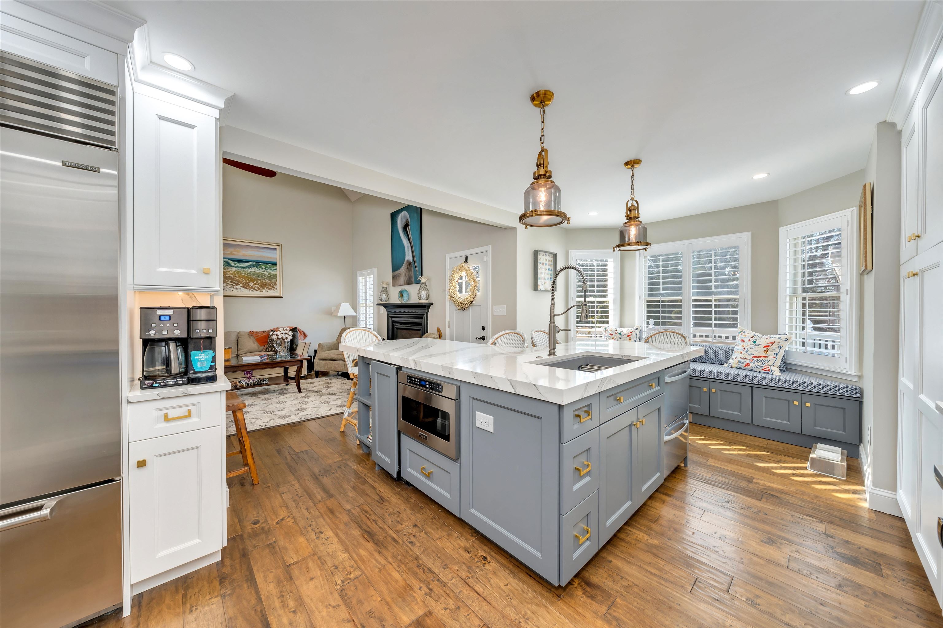 23 Taylor Cold Spring Cape May, NJ 08204 - Photo 17 of 50 a kitchen with a stove and a wooden floor