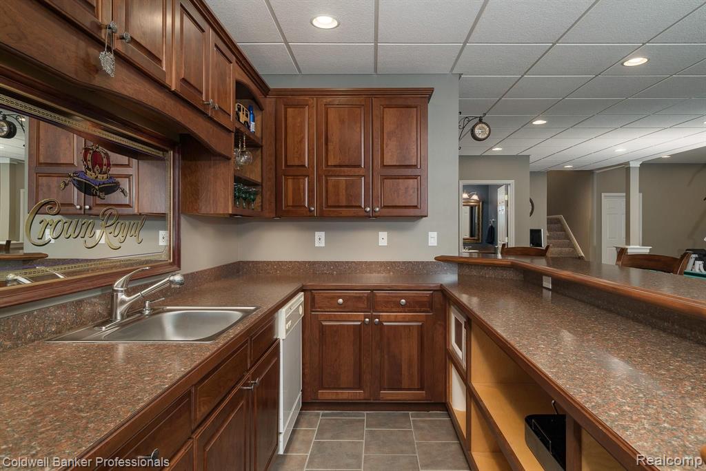 3822 Red Root Road Lake Orion, MI 48360 - Photo 35 of 42