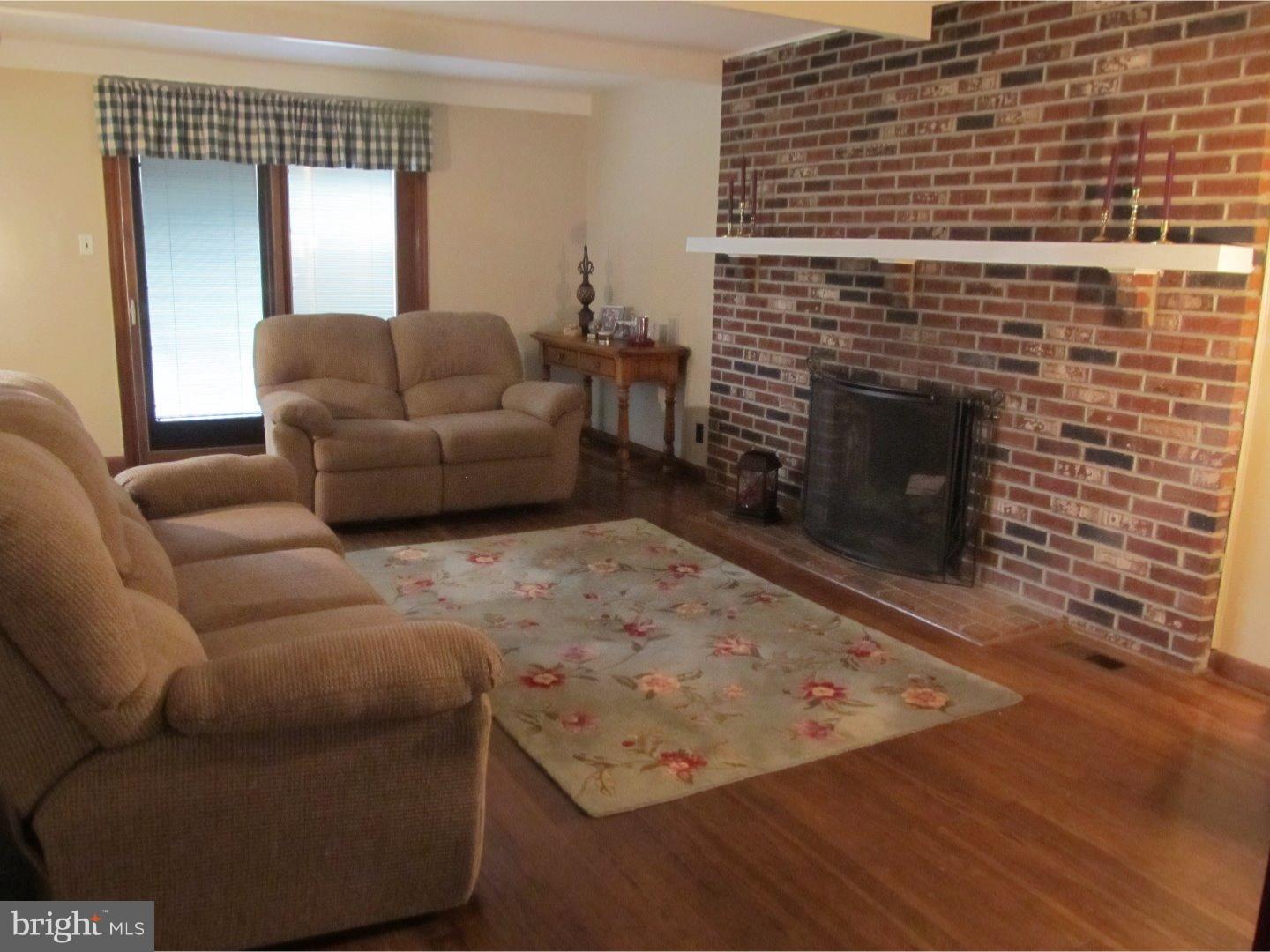 270 Burning Tree Road Riverside, NJ 08075 - Photo 2 of 25