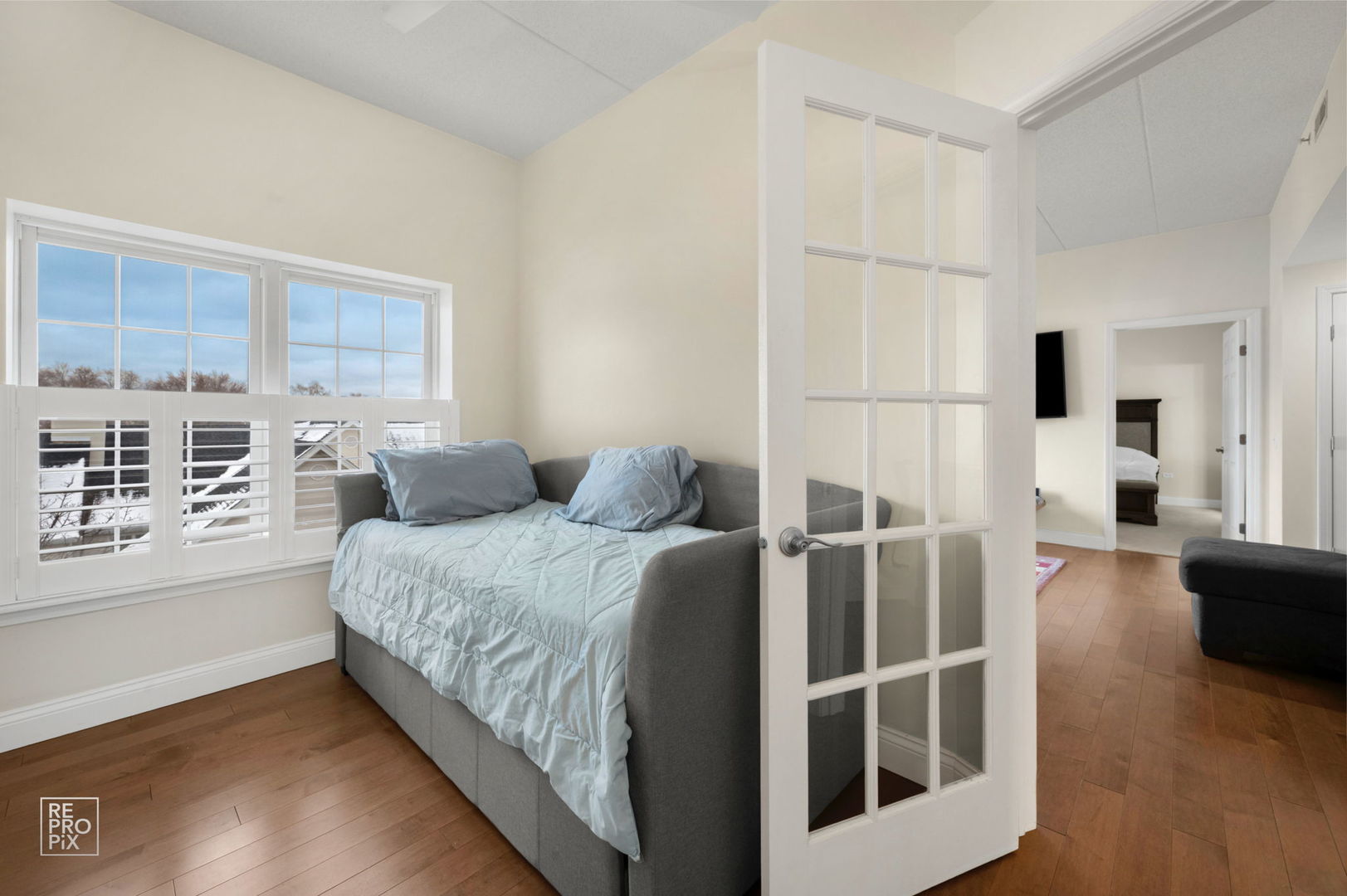 434 Mcdaniels Circle, Unit 401 Clarendon Hills, IL 60514 - Photo 11 of 19