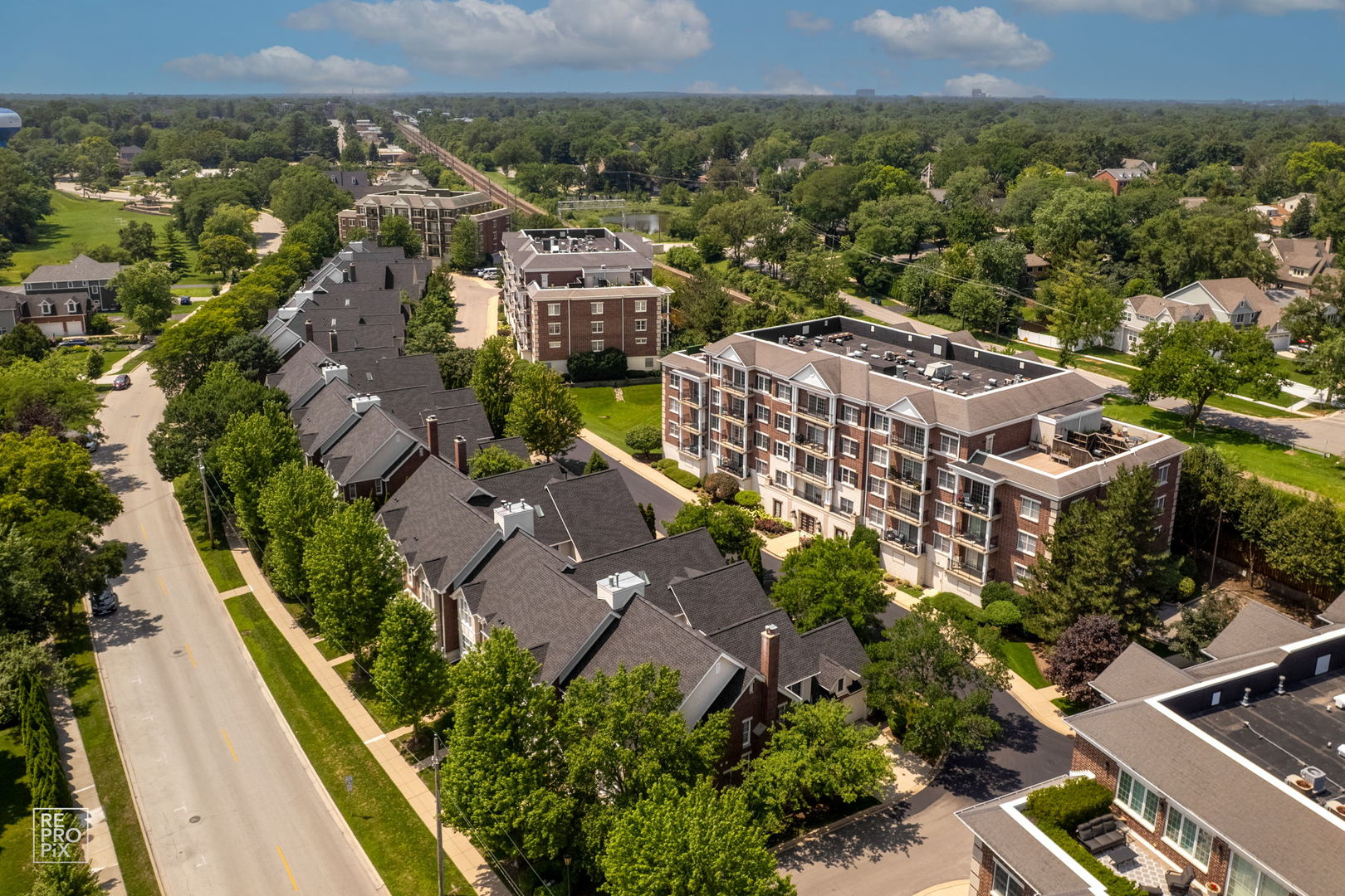 434 Mcdaniels Circle, Unit 401 Clarendon Hills, IL 60514 - Photo 19 of 19