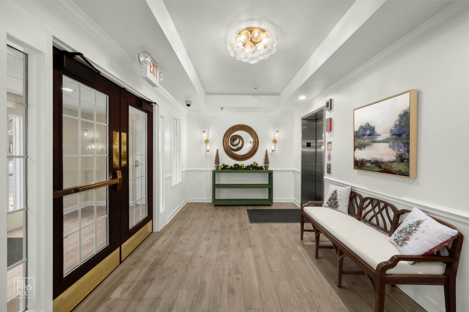 434 Mcdaniels Circle, Unit 401 Clarendon Hills, IL 60514 - Photo 4 of 19