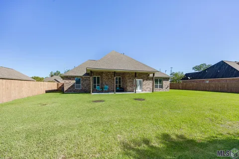 $325,500 | 3609 Loup Lane, Brusly, LA 70719