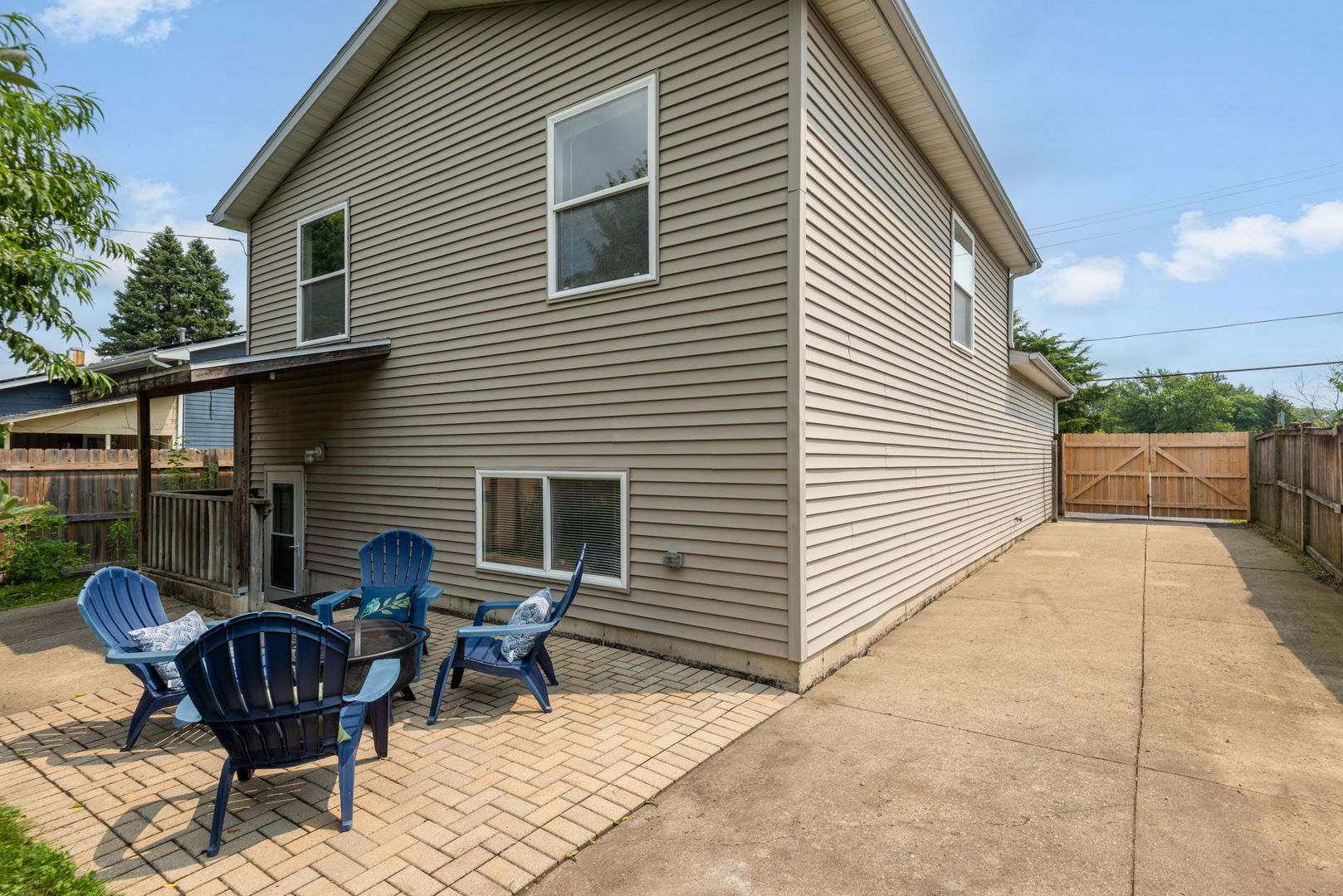 1324 Hainesville Road Round Lake Beach, IL 60073 - Photo 18 of 23 Gallery Image 18