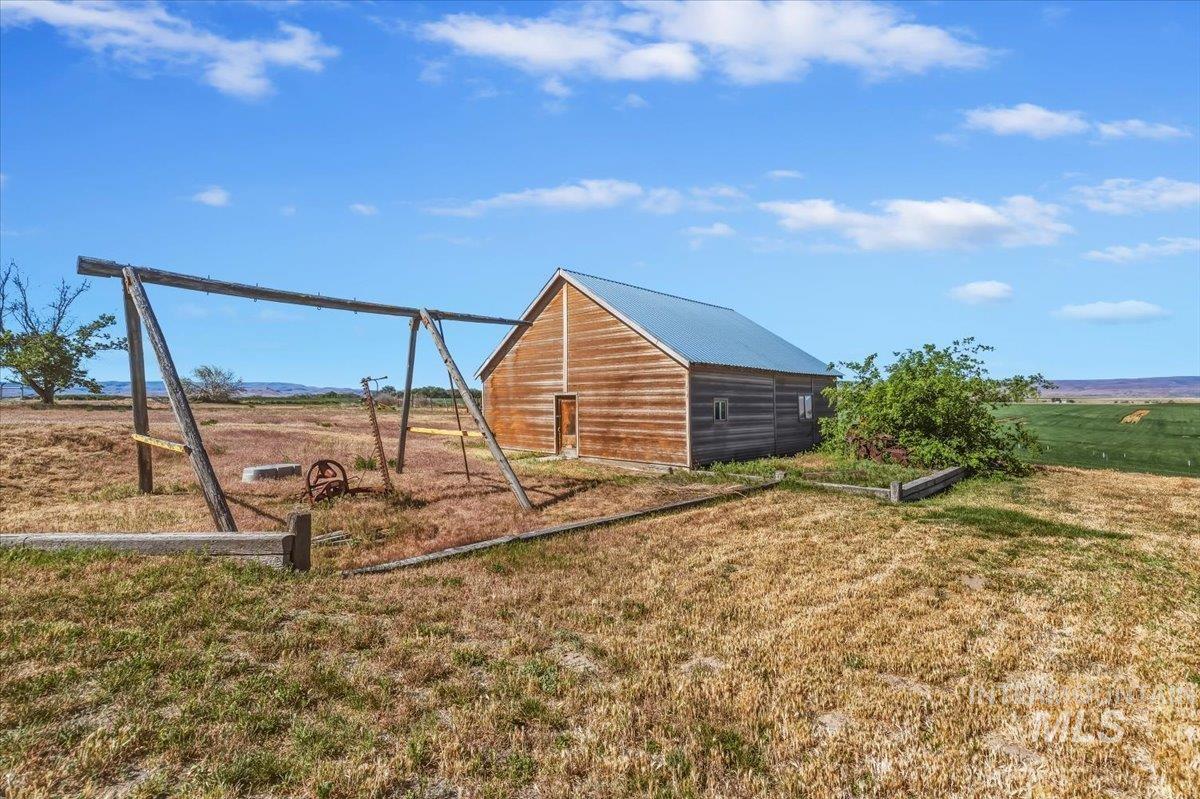 2331 Gulley Road Homedale, ID 83628 - Photo 38 of 46 Wood-sided structure featuring a metal roof