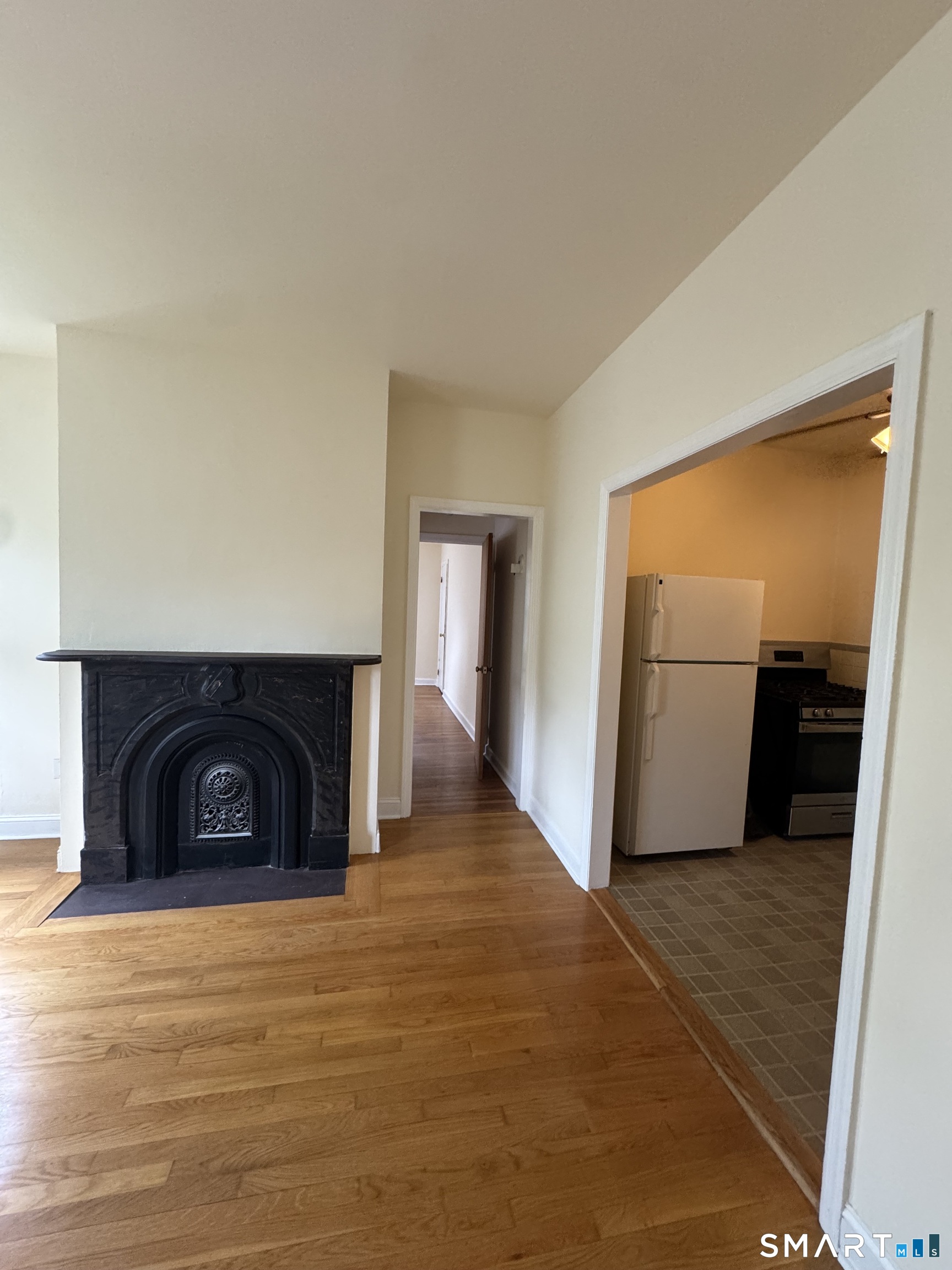218 Flax Hill Road, Unit 2 Norwalk, CT 06854 - Photo 3 of 7