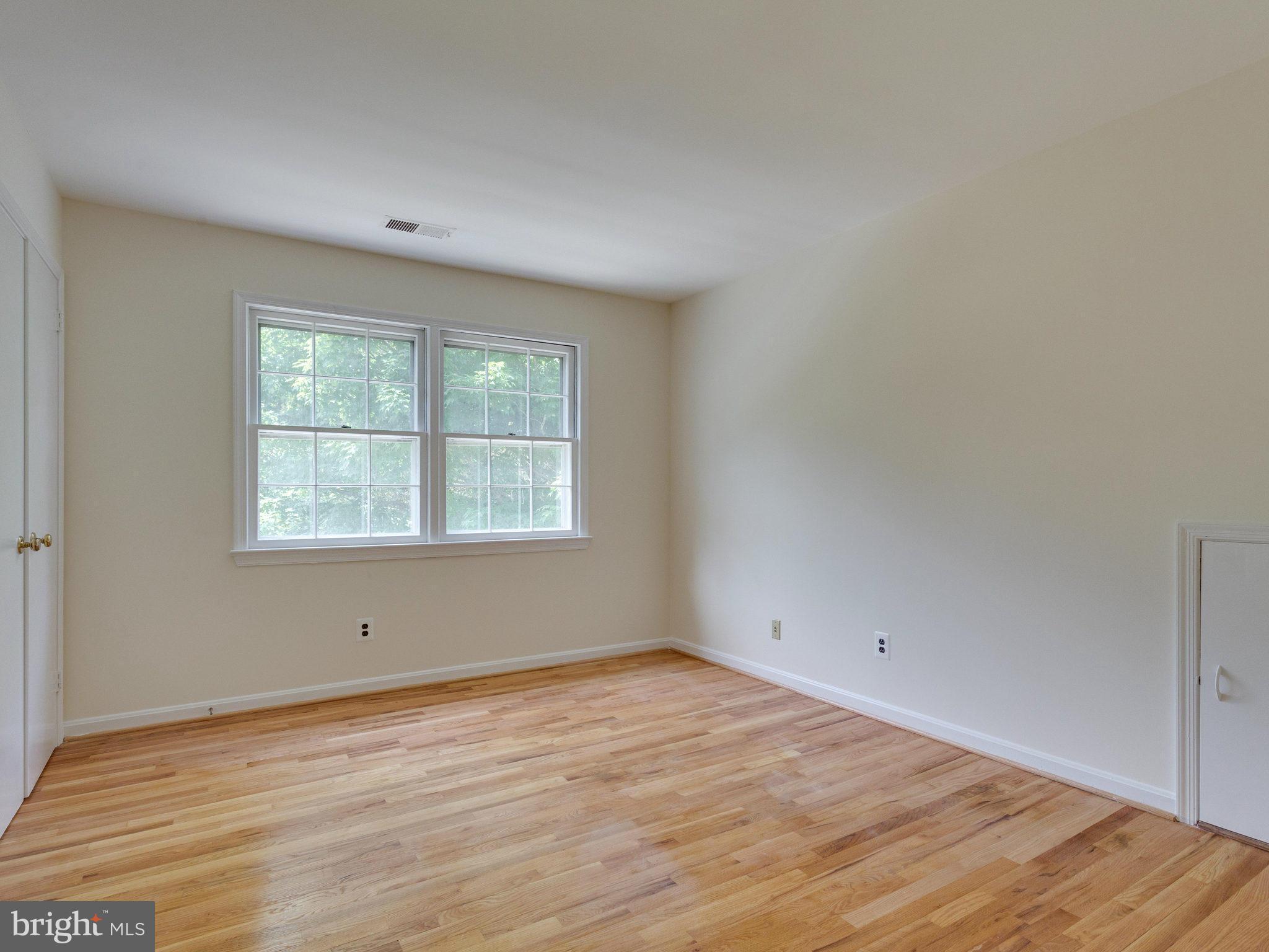 7909 Foxhound Road McLean, VA 22102 - Photo 14 of 25 Bedroom 4