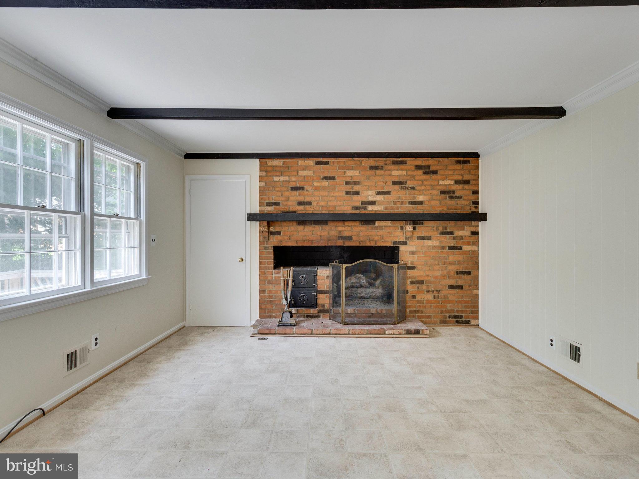 7909 Foxhound Road McLean, VA 22102 - Photo 9 of 25 Kitchen