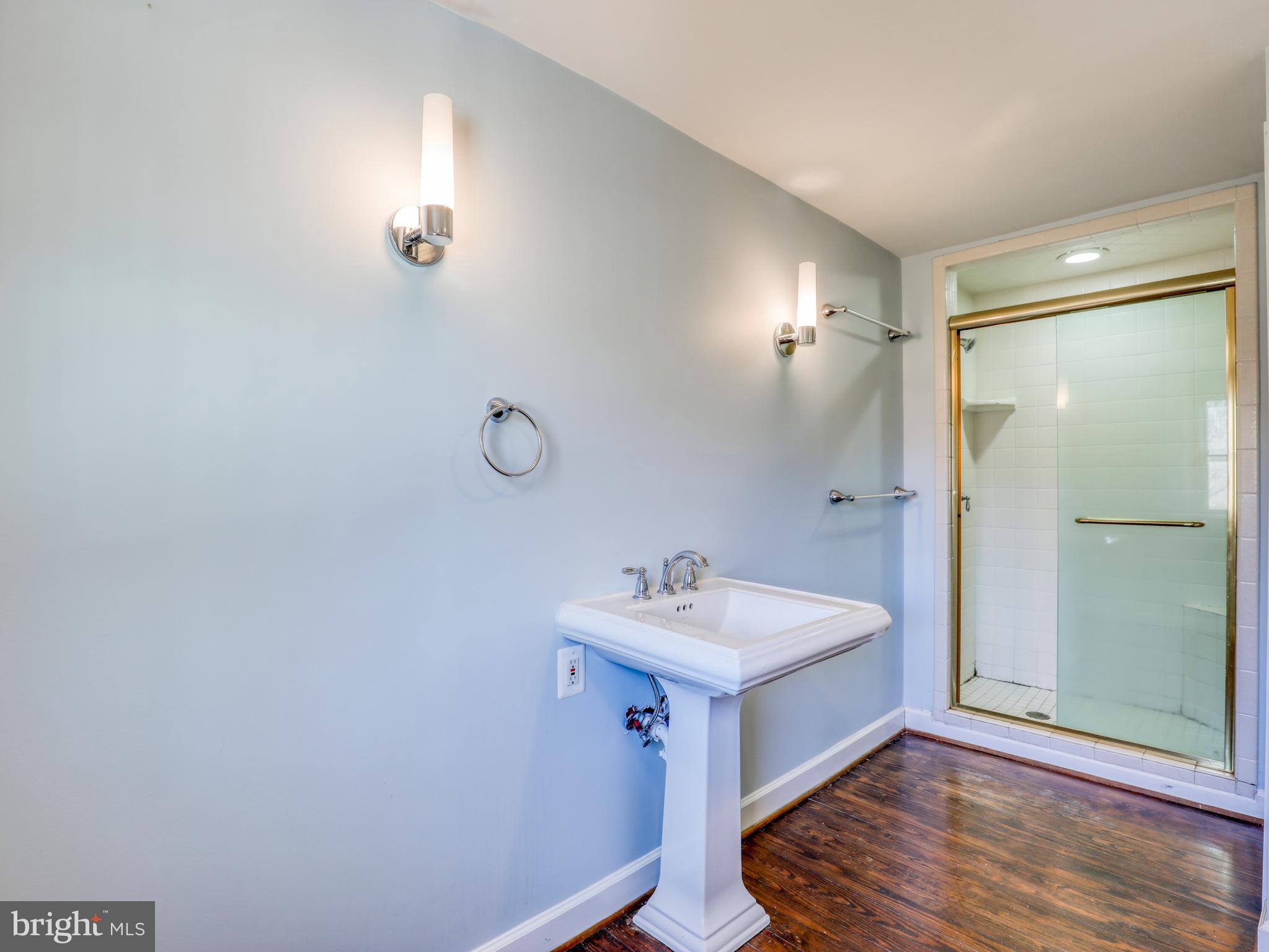 3079 Rectortown Road Marshall, VA 20115 - Photo 19 of 44 First floor bathroom