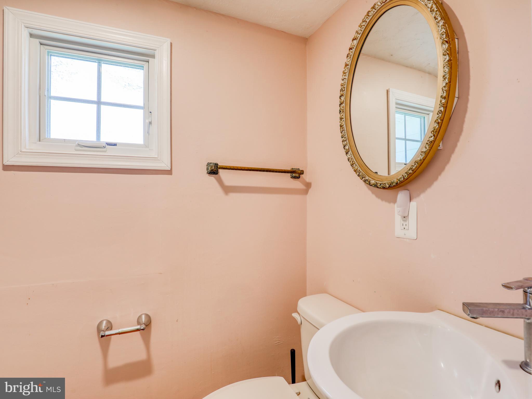 3079 Rectortown Road Marshall, VA 20115 - Photo 21 of 44 Second Floor Bathroom
