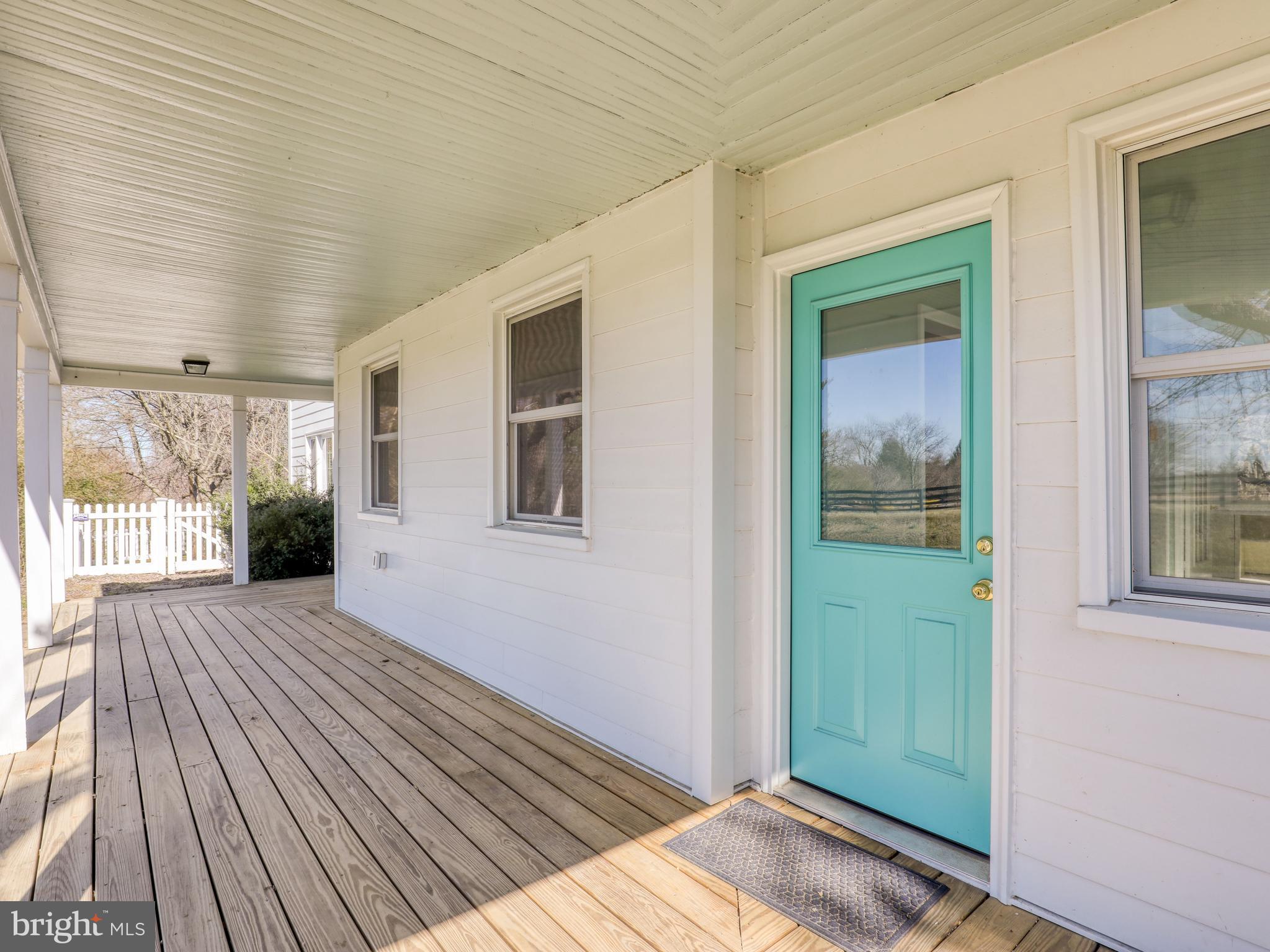 3079 Rectortown Road Marshall, VA 20115 - Photo 34 of 44 Porch