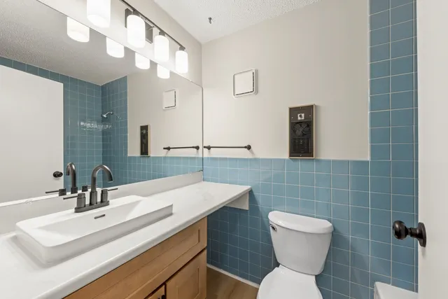 $224,900 | 1150 Jackson Street, Unit 1A, Lombard, IL 60148